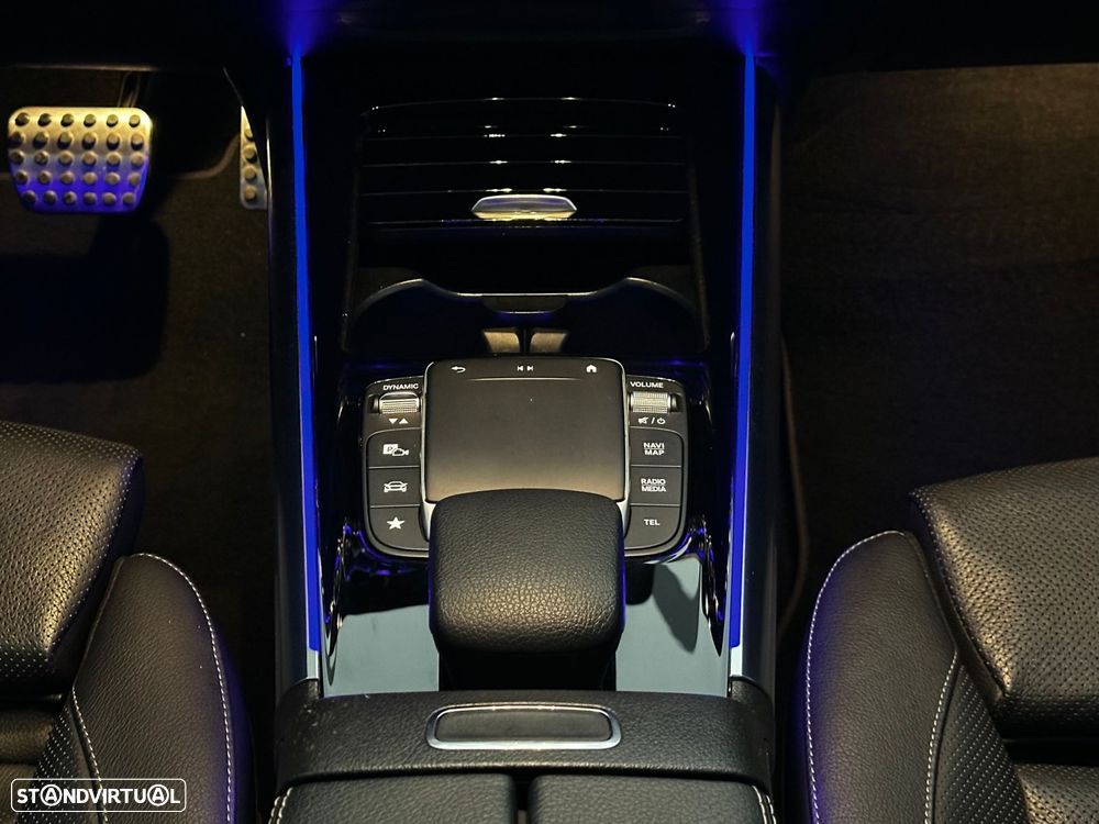 Mercedes-Benz GLA 250 e 8G-DCT AMG Line - 32