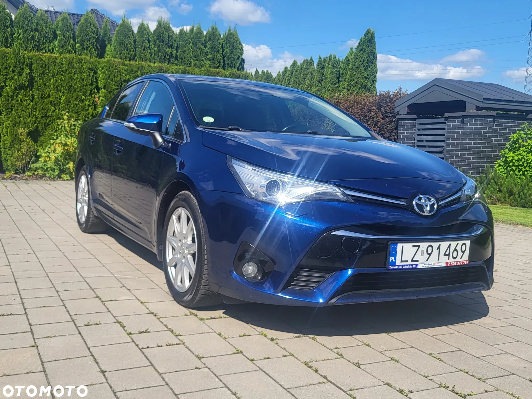 Toyota Avensis 2.0 D-4D Prestige - 2