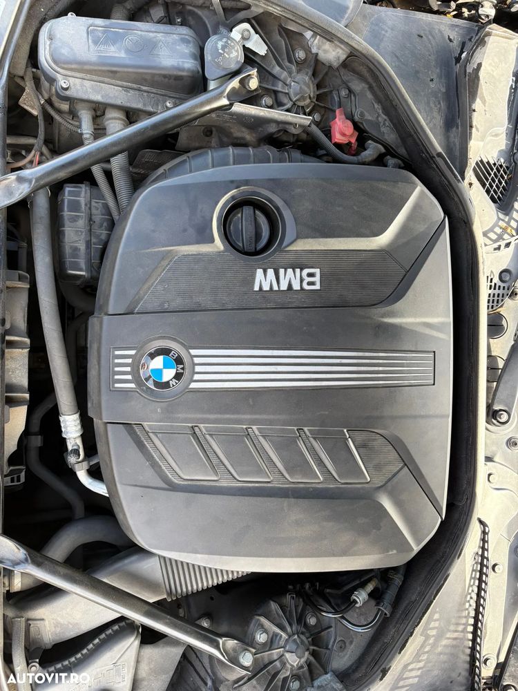 BMW Seria 5 520d - 12