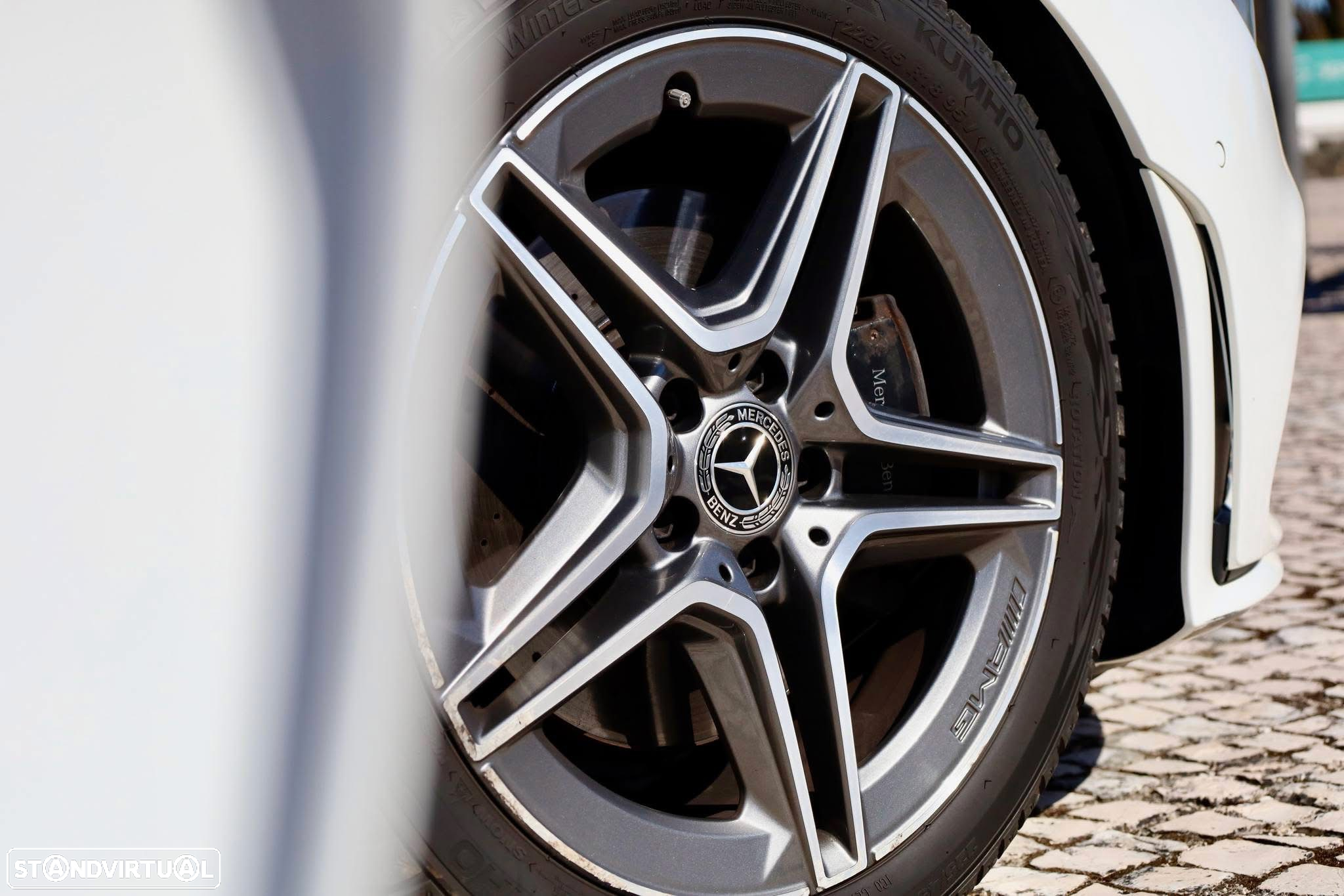 Mercedes-Benz CLA 220 d Shooting Brake AMG Line Aut. - 9