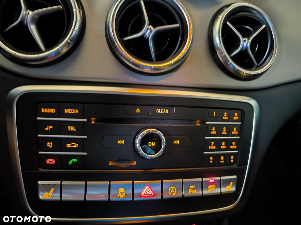 Mercedes-Benz CLA - 22