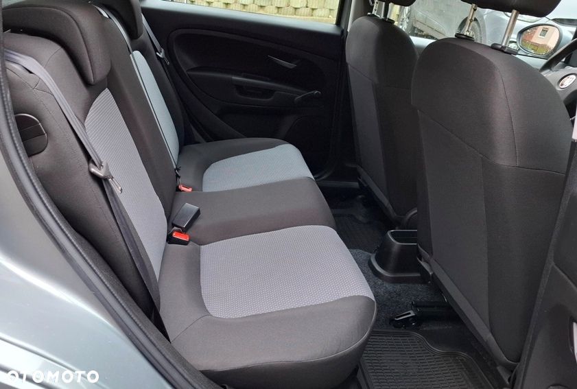 Fiat Grande Punto Actual 1.4 8V Estiva Blue&Me Euro5 - 7