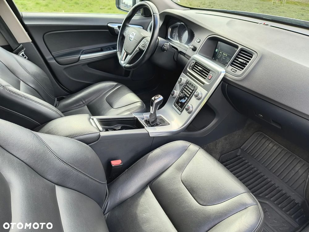 Volvo V60 D2 - 11