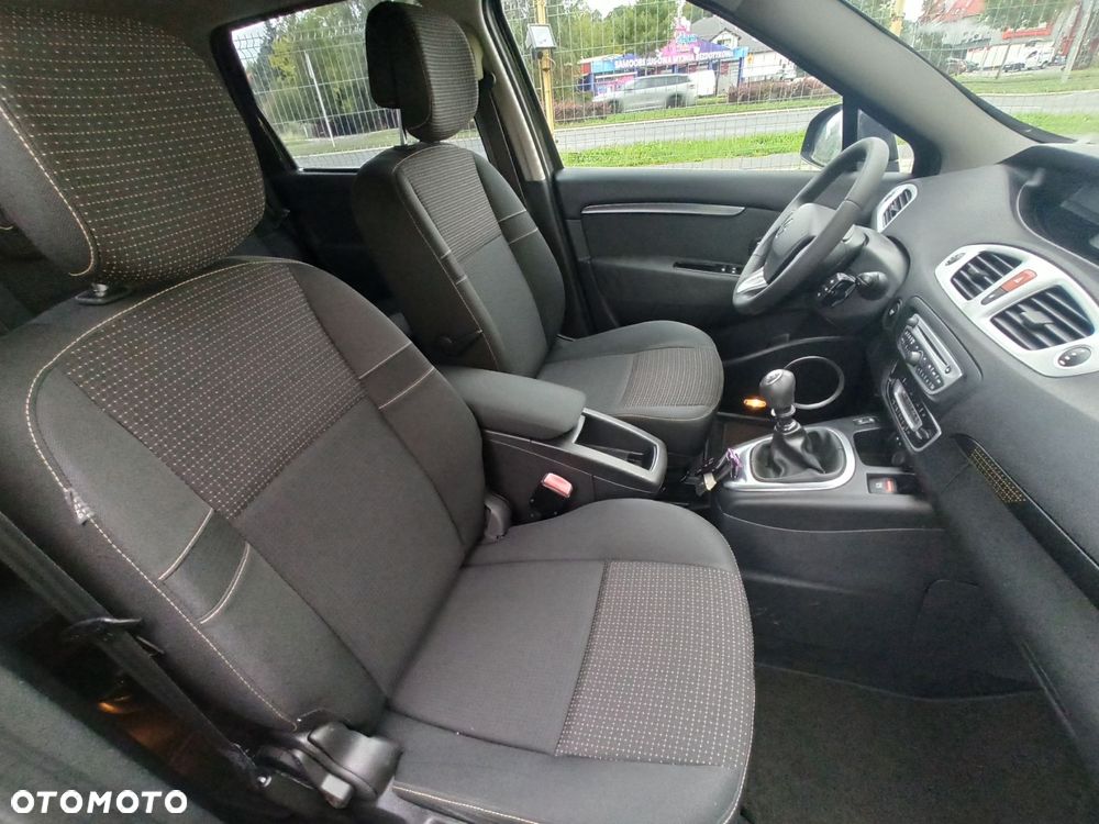 Renault Grand Scenic - 11
