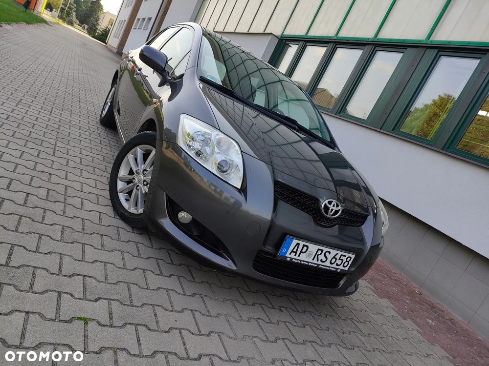 Toyota Auris 1.33 VVT-i - 10
