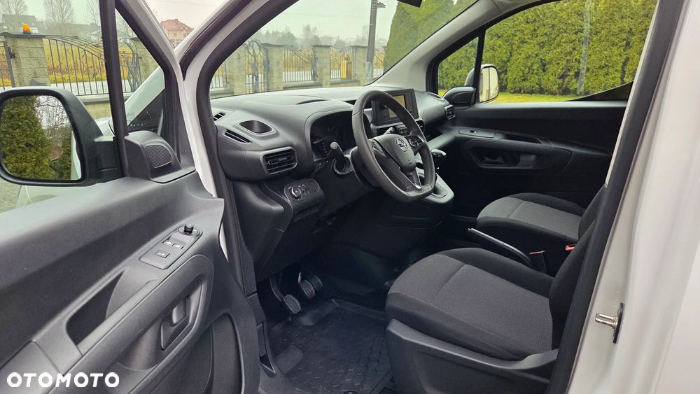 Opel Combo L1 - 8