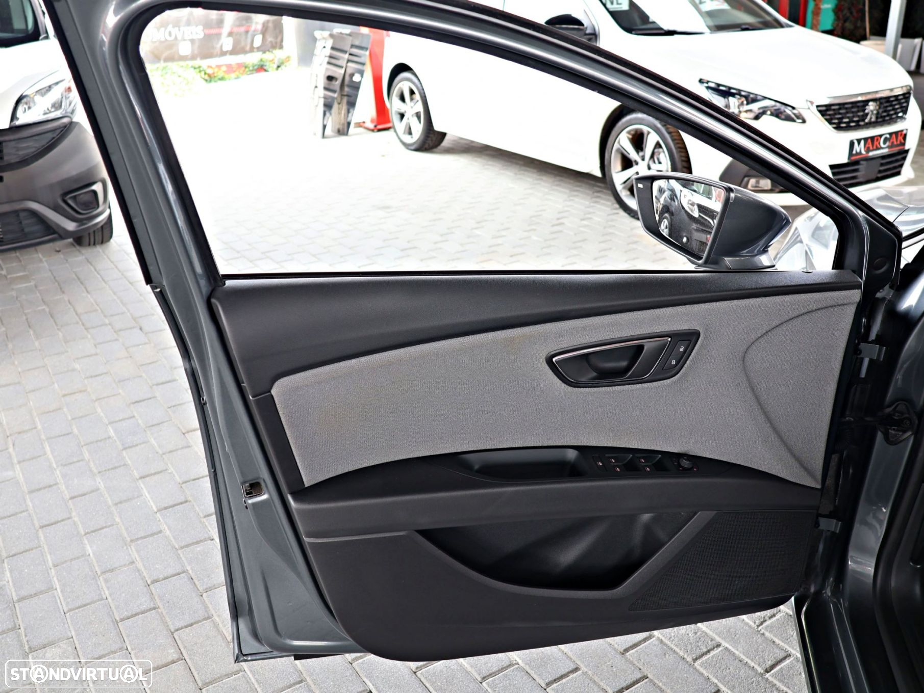 SEAT Leon 1.2 TSI S&S Style - 32