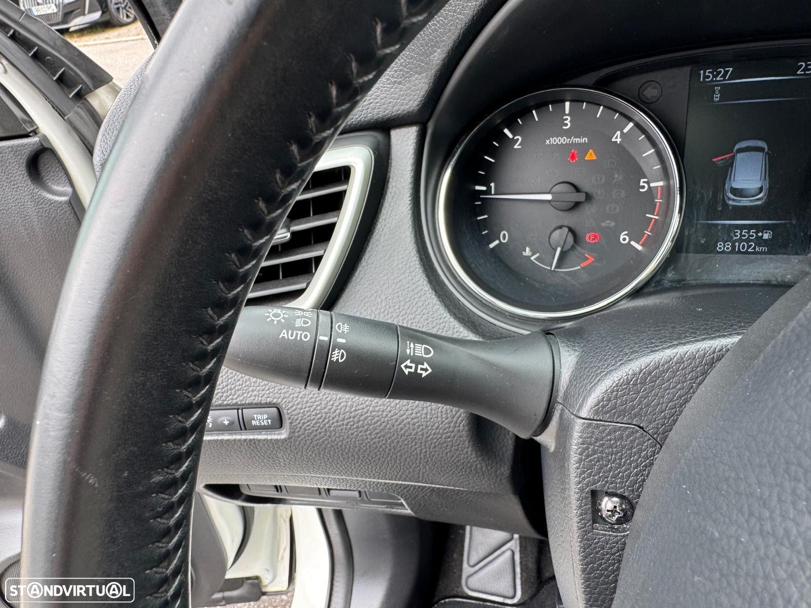 Nissan Qashqai 1.5 dCi N-Connecta - 20
