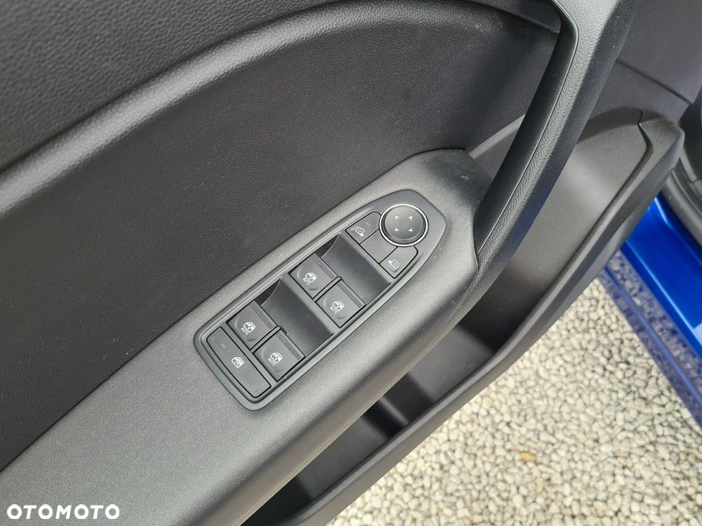 Renault Captur 1.6 E-TECH Full Hybrid 145 Intens - 28