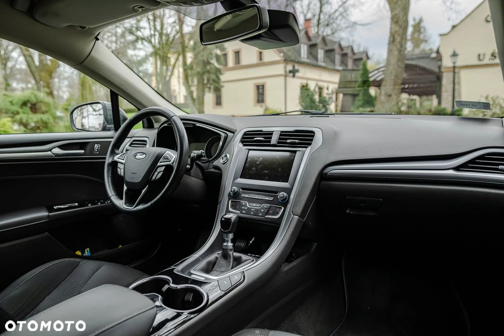Ford Mondeo 2.0 TDCi Titanium - 11