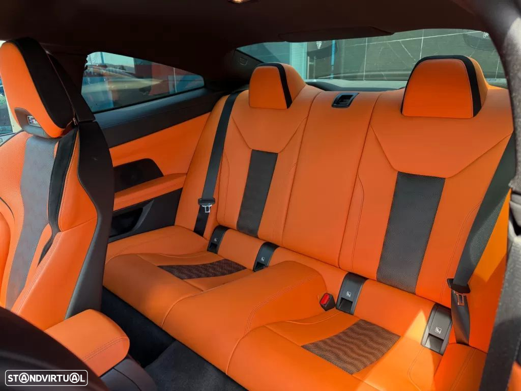 BMW M4 Competition Pack 50 anos M - 13