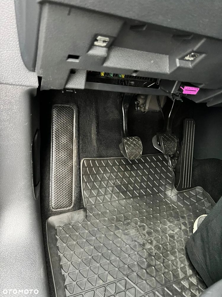 Volkswagen Caddy - 5