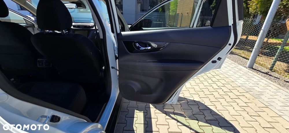 Nissan X-Trail 2.0 dCi Acenta 2WD Xtronic - 16