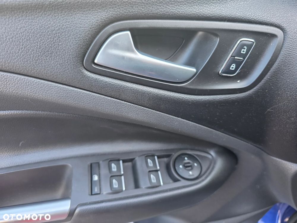 Ford Kuga 1.5 EcoBoost 2x4 Titanium - 14