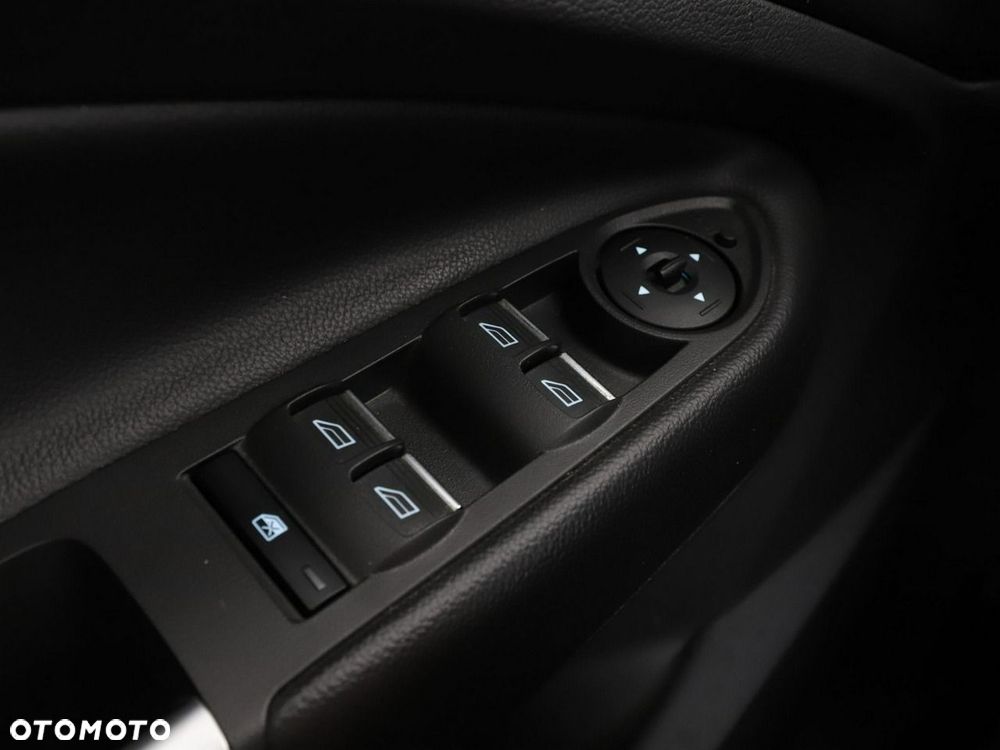 Ford Kuga 2.0 TDCi AWD Titanium - 32