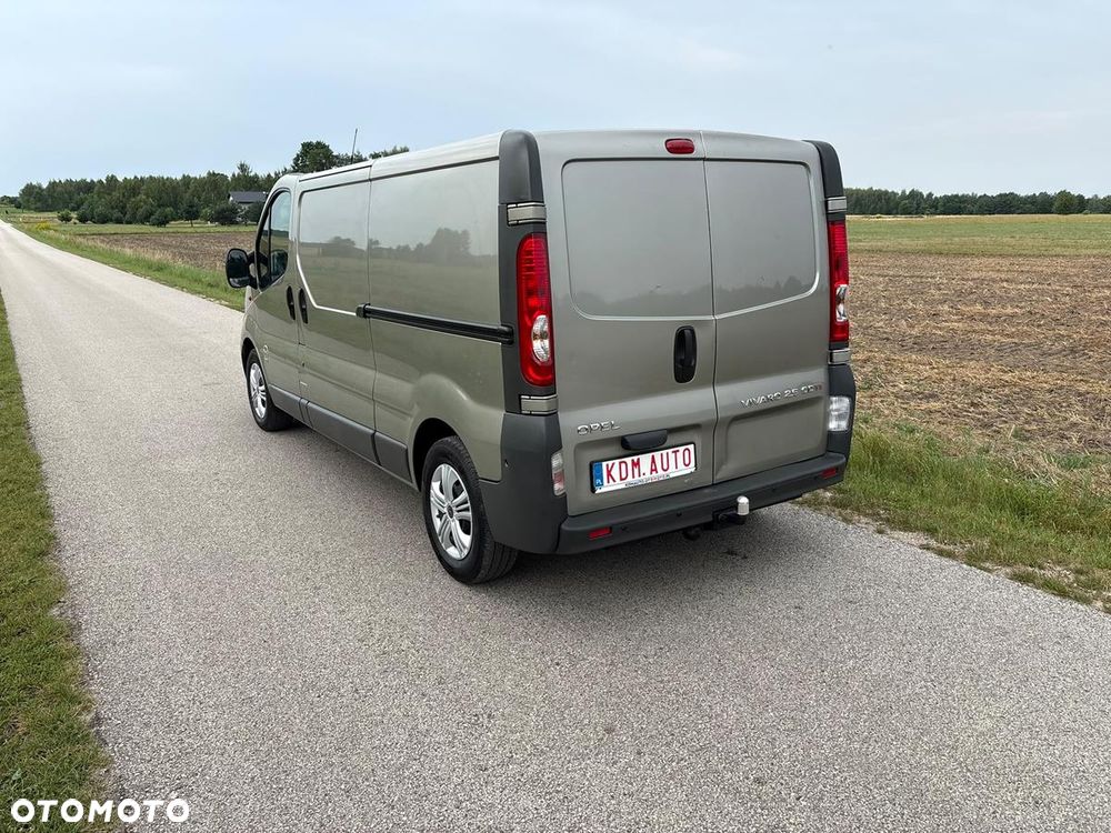 Opel Vivaro - 9