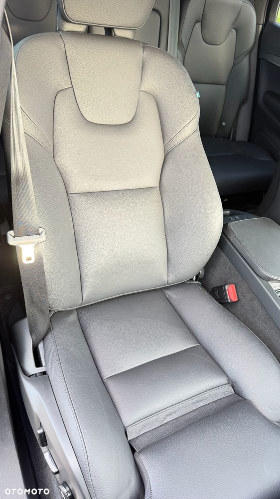 Volvo XC 90 B5 B AWD Plus Bright - 21