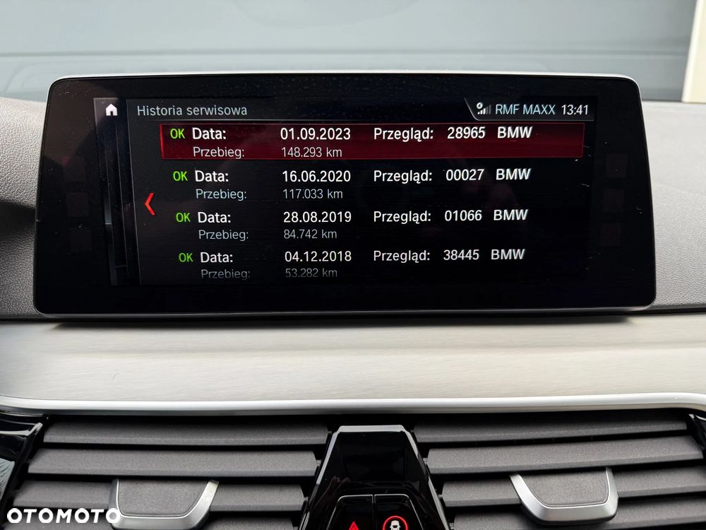 BMW Seria 5 520d Sport Line - 12