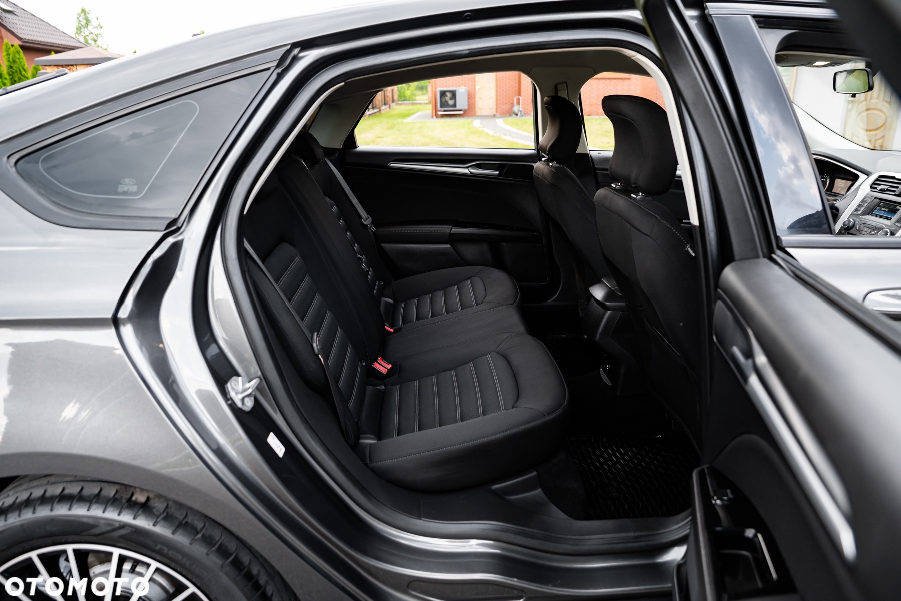 Ford Mondeo 1.5 EcoBoost Ambiente - 22