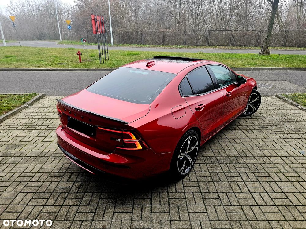 Volvo S60 B5 B AWD Ultimate Dark - 8