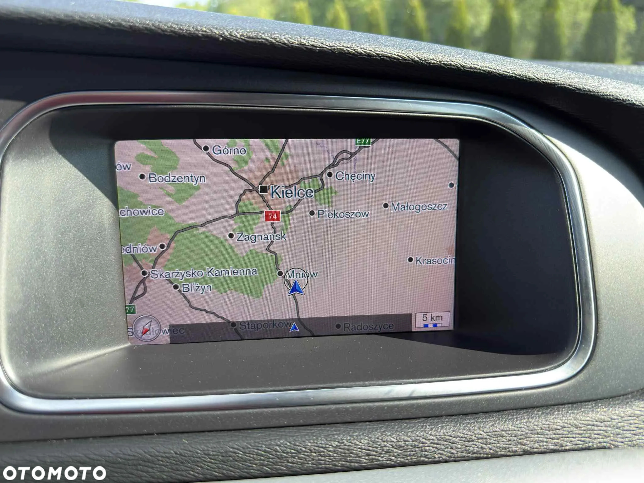 Volvo V40 - 25