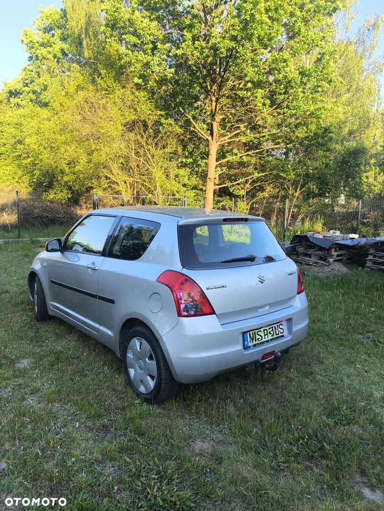 Suzuki Swift 1.3 Club - 6