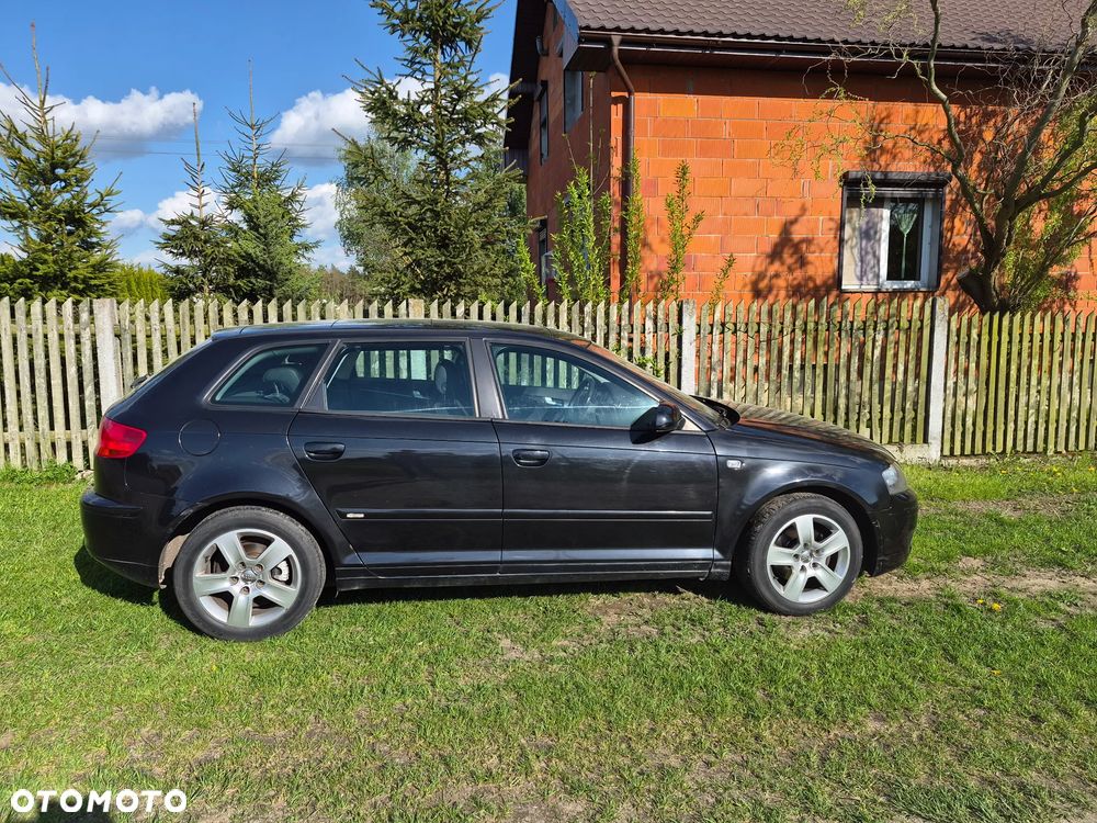 Audi A3 Sportback - 3