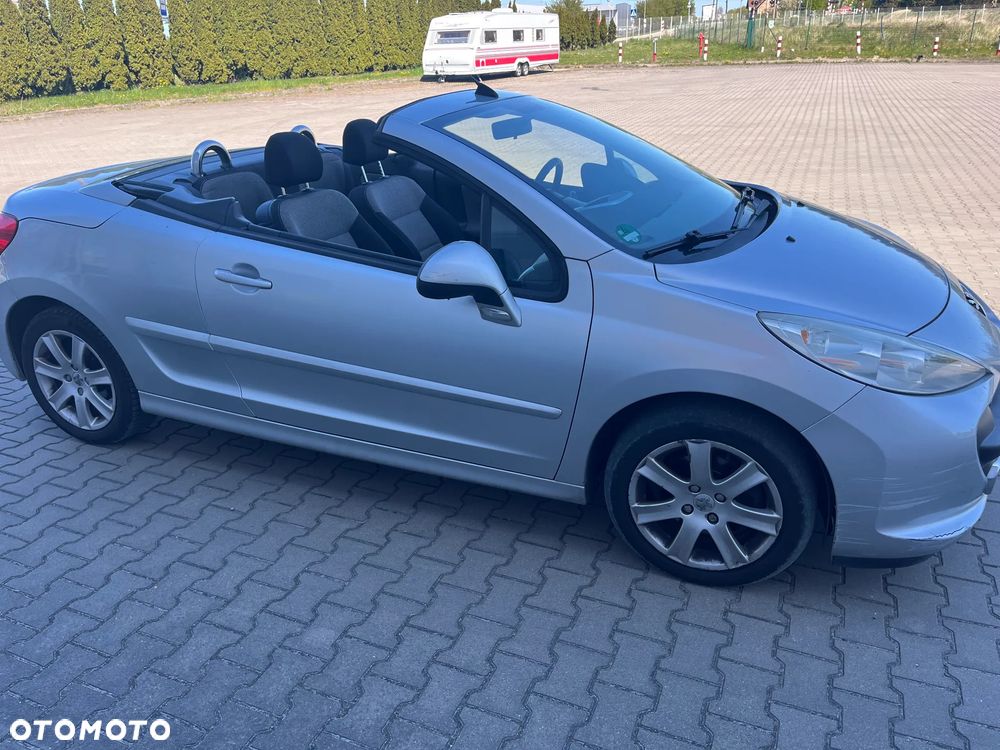 Peugeot 207 CC - 5