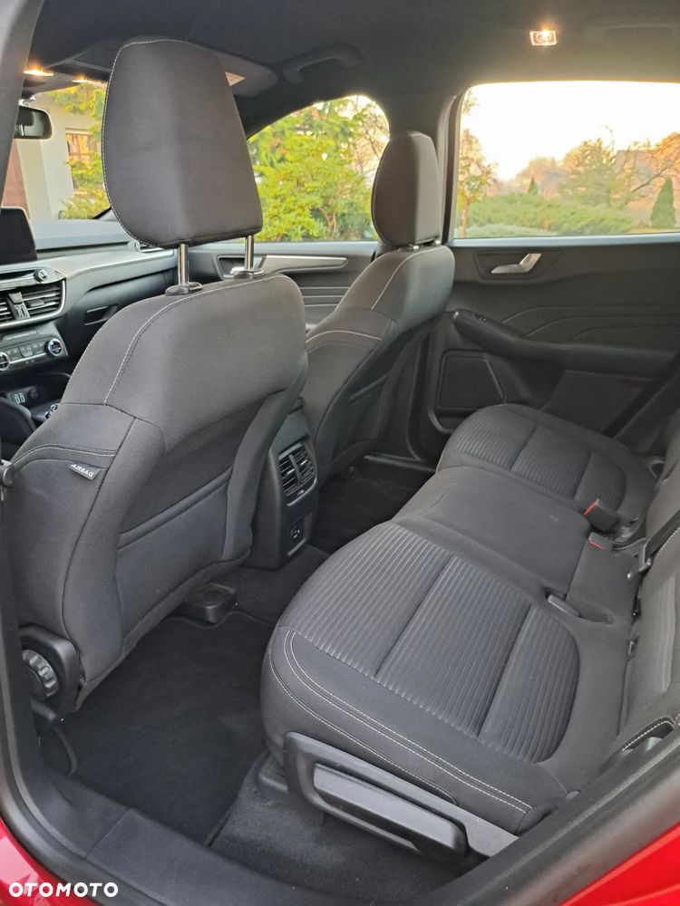 Ford Kuga 2.5 FHEV FWD Titanium - 11