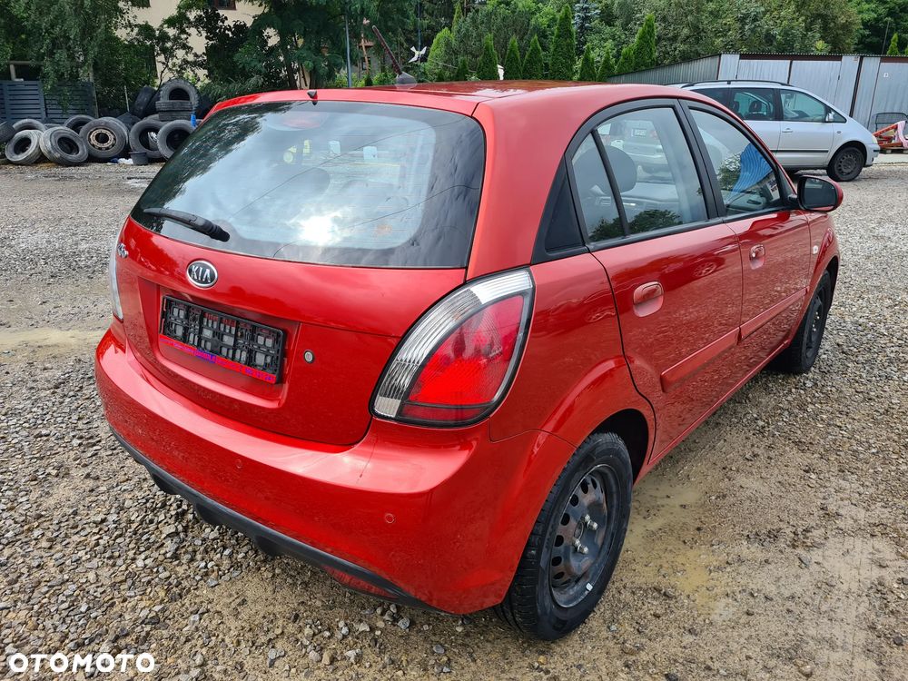 Kia Rio 1.4 Comfort - 7