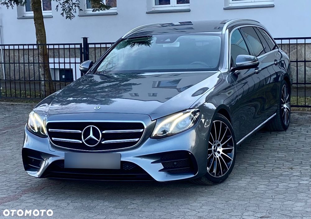 Mercedes-Benz Klasa E 220 d 9G-TRONIC AMG Line - 2