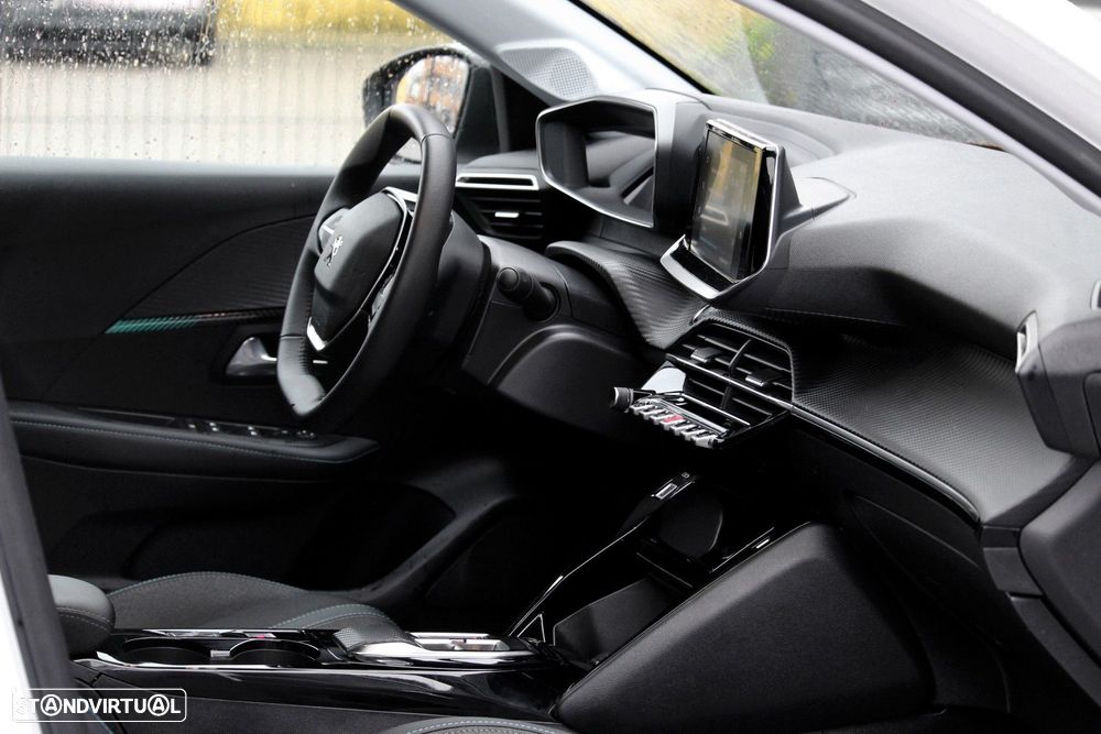 Peugeot e-208 50 kWh Allure - 18
