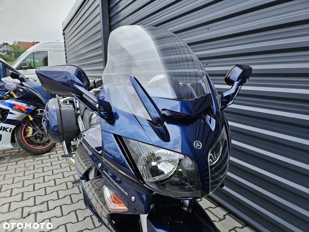 Yamaha FJR - 25