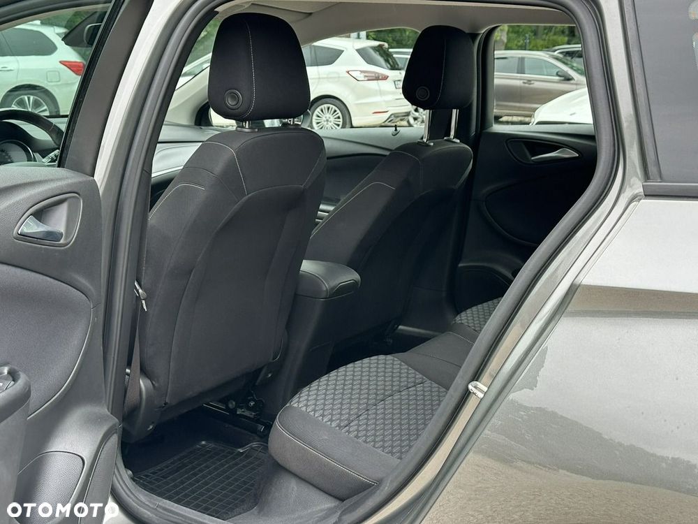 Opel Astra - 14