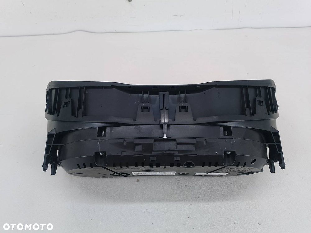 LICZNIK SKODA SUPERB III 3V0920741B VD1-04825.05.1873963563 2.0 TDI - 3