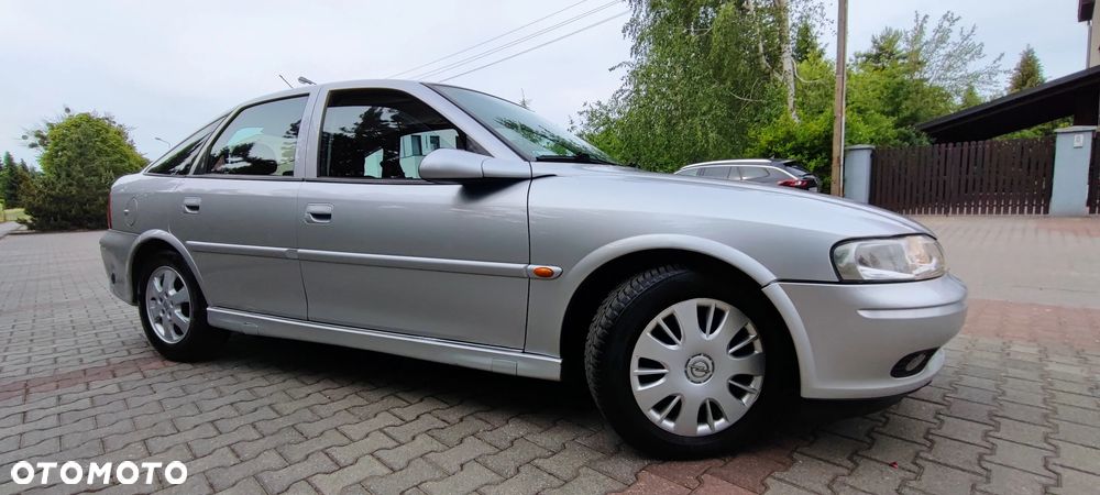 Opel Vectra 1.8 Comfort - 4