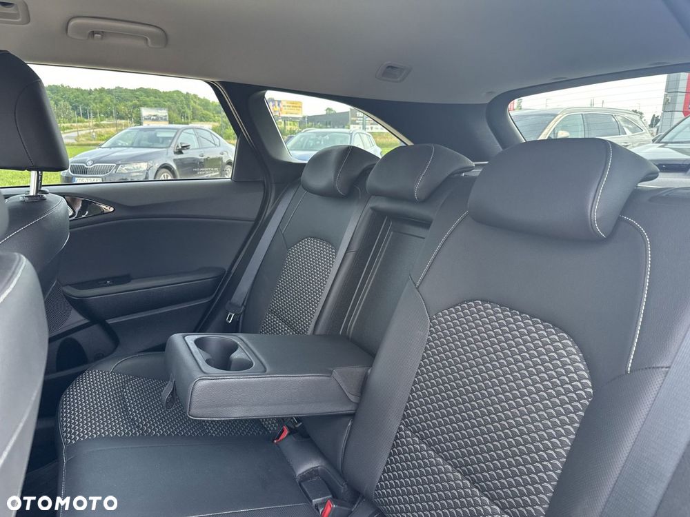 Kia Ceed - 16