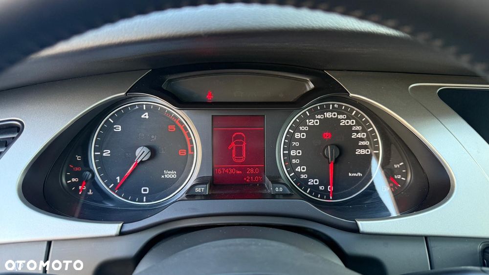 Audi A4 Avant 2.0 TDI - 27