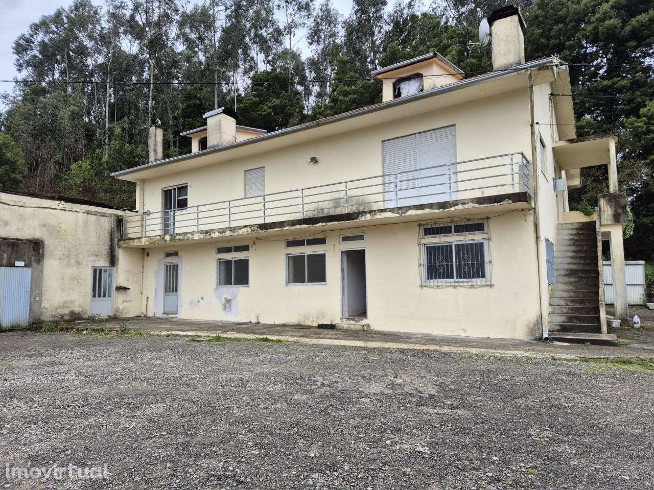 Moradia com Armazem em Santa Maria da Feira - Grande imagem: 3/19