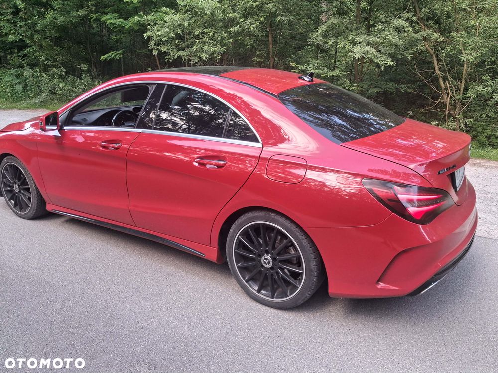 Mercedes-Benz CLA 180 AMG Line - 5
