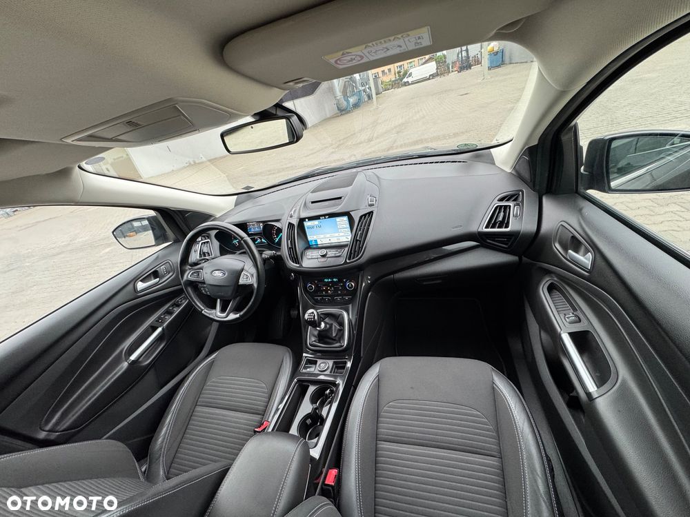 Ford Kuga 1.5 EcoBoost 2x4 Titanium - 7