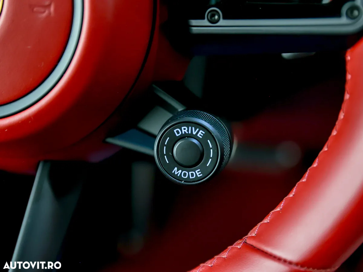 Porsche 911 Carrera 4S - 20