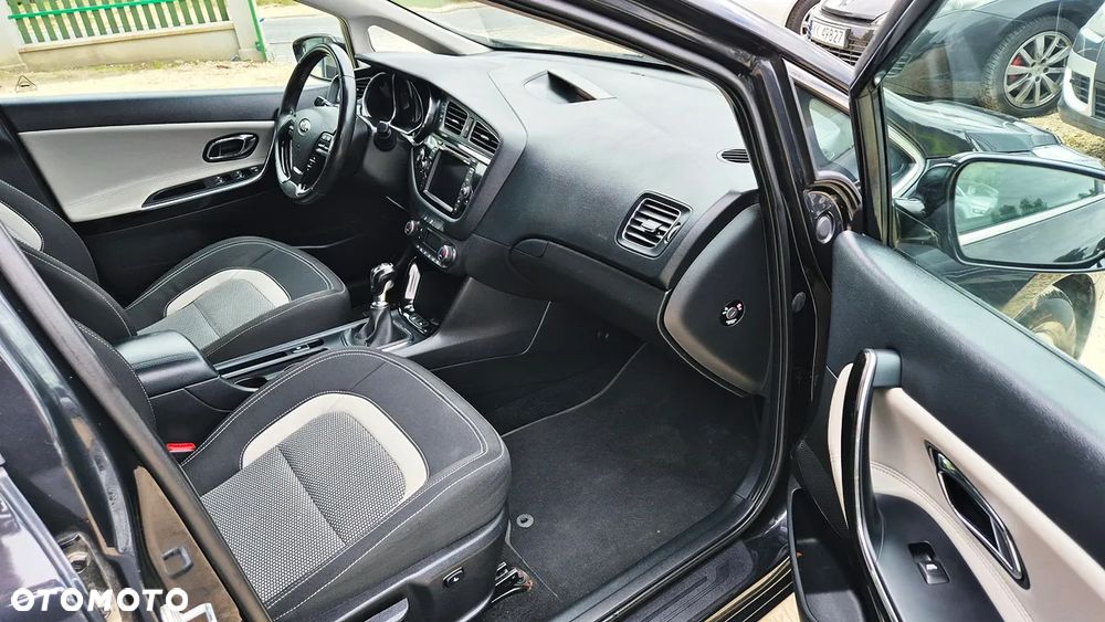 Kia Ceed 1.6 GDI Platinum Edition - 36