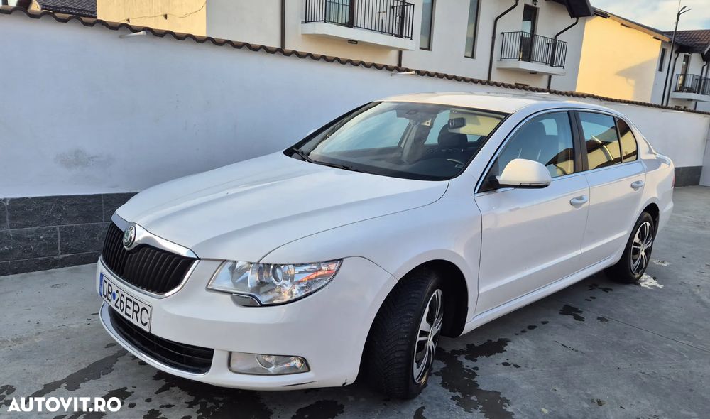 Skoda Superb 2.0 TDI Elegance - 8