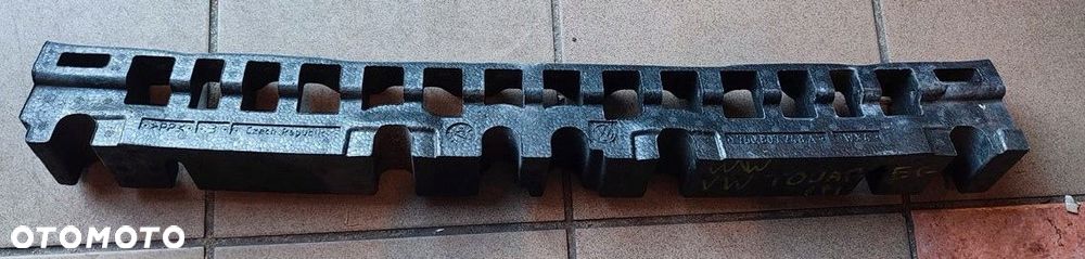 Absorber zderzaka przód 760807248A VW Touareg III 18- - 2
