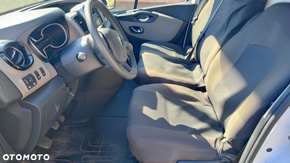 Renault Trafic - 14