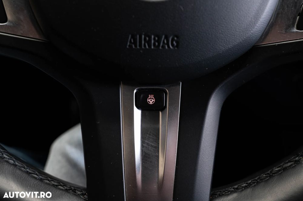 BMW Seria 2 218i Aut. M Sport - 27