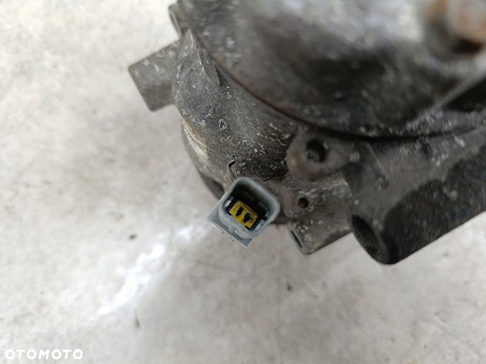 POMPA, SPRĘŻARKA KLIMATYZACJI RENAULT KANGOO II 1.5 DCI - 6