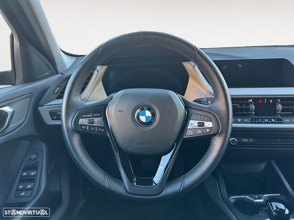 BMW 116 d Pack Desportivo M Auto - 12