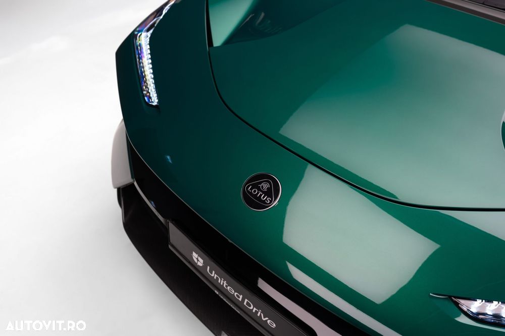 Lotus Eletre - 6